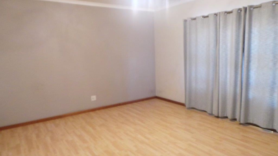 5 Bedroom Property for Sale in Wychwood Gauteng