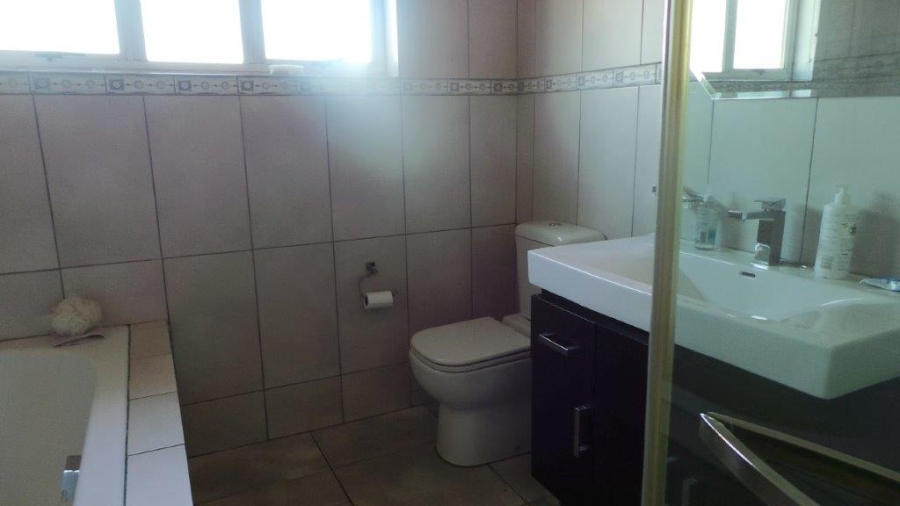 5 Bedroom Property for Sale in Wychwood Gauteng