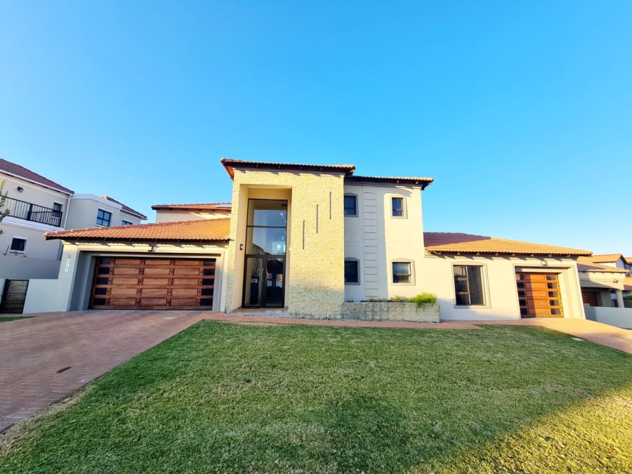 5 Bedroom Property for Sale in Blue Valley Golf Estate Gauteng