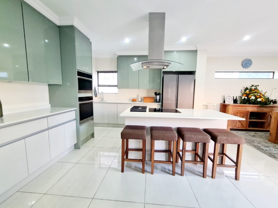 5 Bedroom Property for Sale in Blue Valley Golf Estate Gauteng