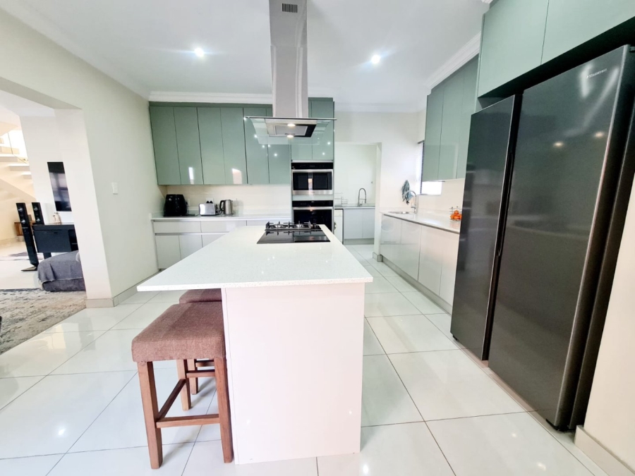 5 Bedroom Property for Sale in Blue Valley Golf Estate Gauteng