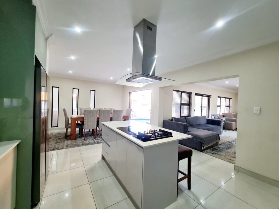 5 Bedroom Property for Sale in Blue Valley Golf Estate Gauteng