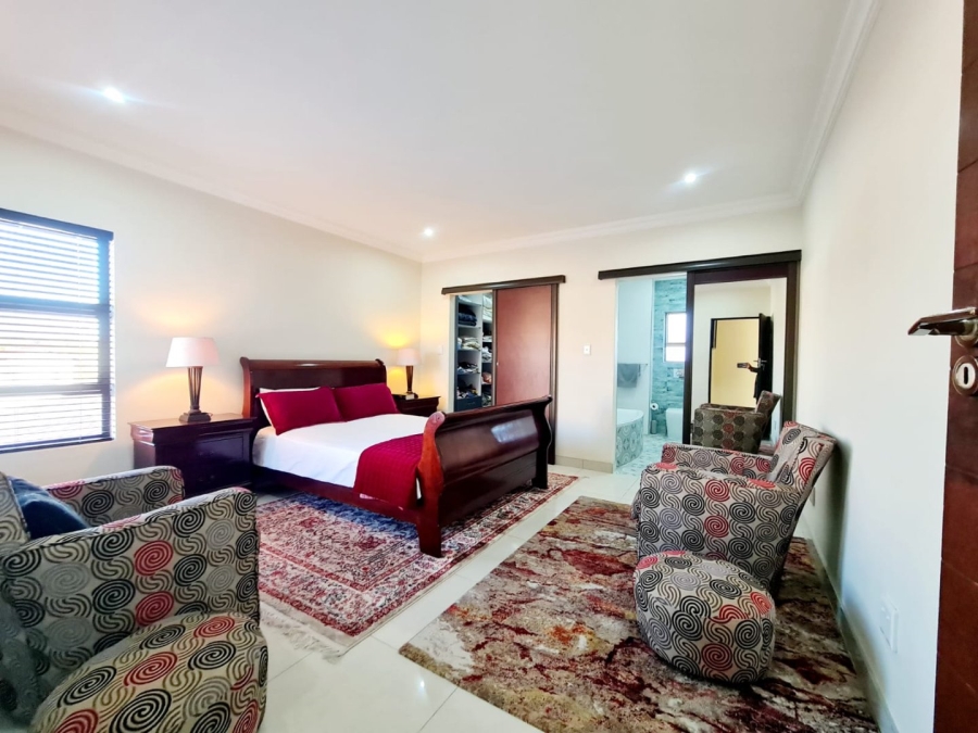 5 Bedroom Property for Sale in Blue Valley Golf Estate Gauteng