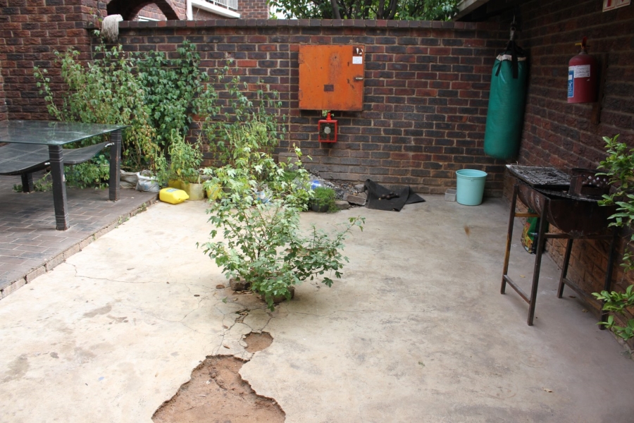 3 Bedroom Property for Sale in Windsor East Gauteng