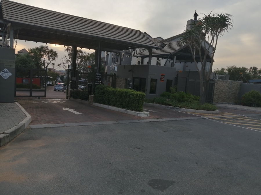 1 Bedroom Property for Sale in Sunninghill Gauteng