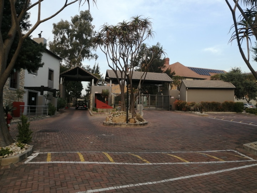 1 Bedroom Property for Sale in Sunninghill Gauteng