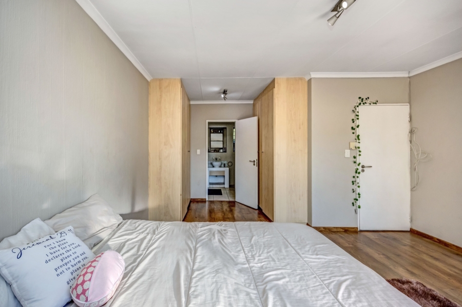 3 Bedroom Property for Sale in Broadacres Gauteng