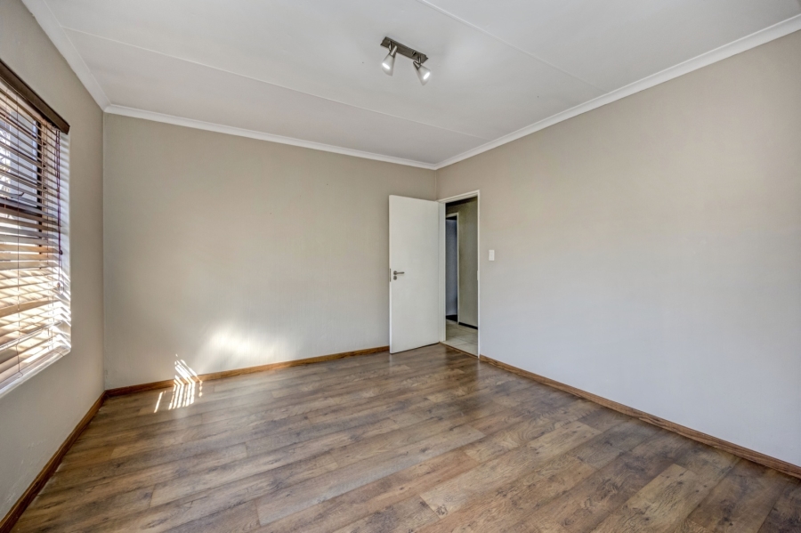 3 Bedroom Property for Sale in Broadacres Gauteng