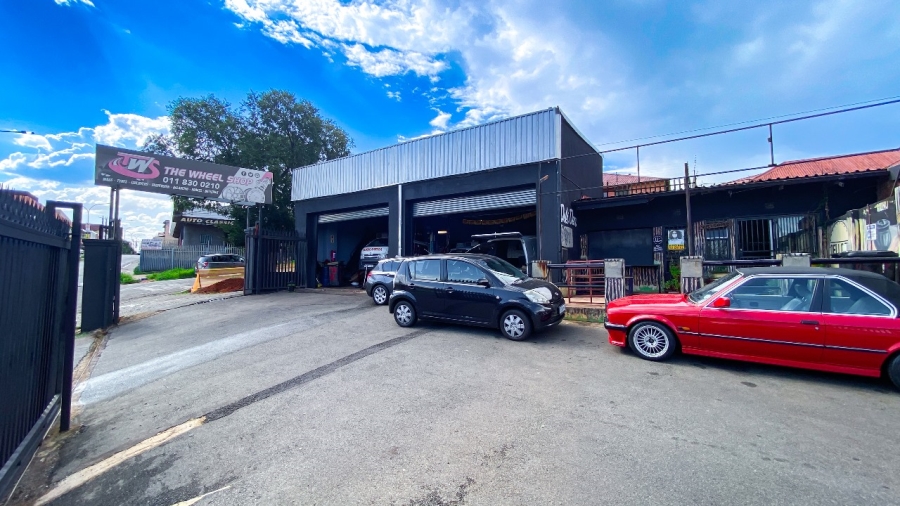  Bedroom Property for Sale in Brixton Gauteng