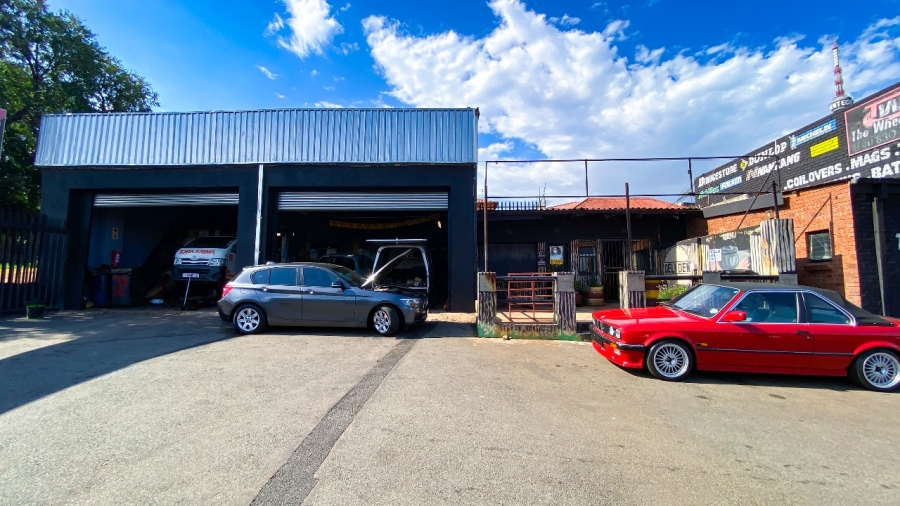  Bedroom Property for Sale in Brixton Gauteng