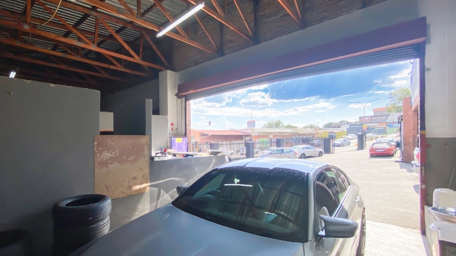  Bedroom Property for Sale in Brixton Gauteng