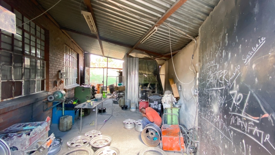  Bedroom Property for Sale in Brixton Gauteng