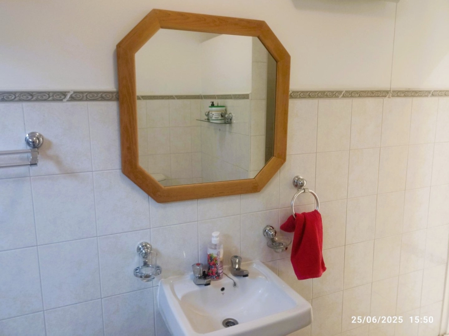 2 Bedroom Property for Sale in Bromhof Gauteng
