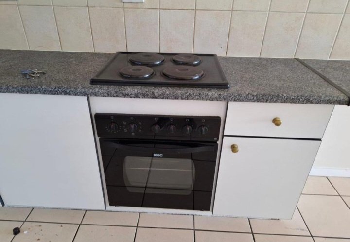 2 Bedroom Property for Sale in Zwartkop Gauteng