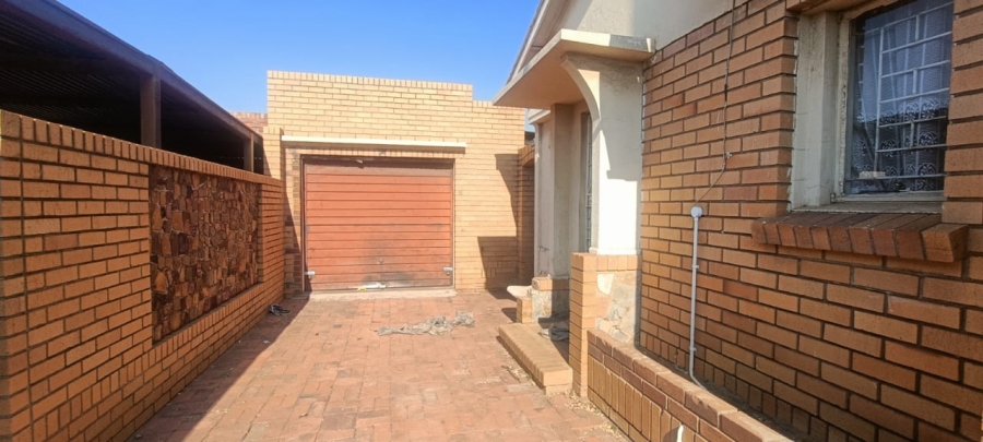 3 Bedroom Property for Sale in Vanderbijlpark CW 3 Gauteng