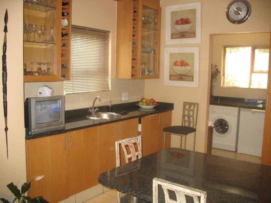 To Let 5 Bedroom Property for Rent in Morningside Gauteng
