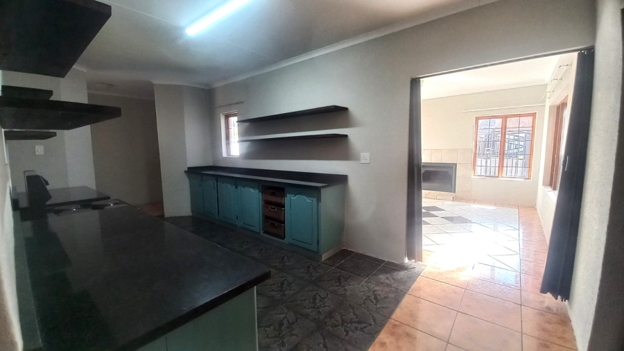 To Let 3 Bedroom Property for Rent in Moreleta Park Gauteng