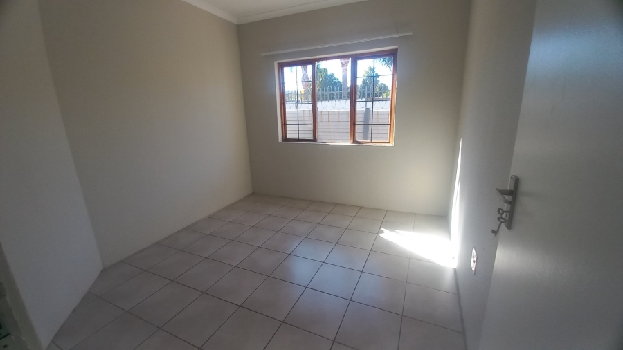To Let 3 Bedroom Property for Rent in Moreleta Park Gauteng