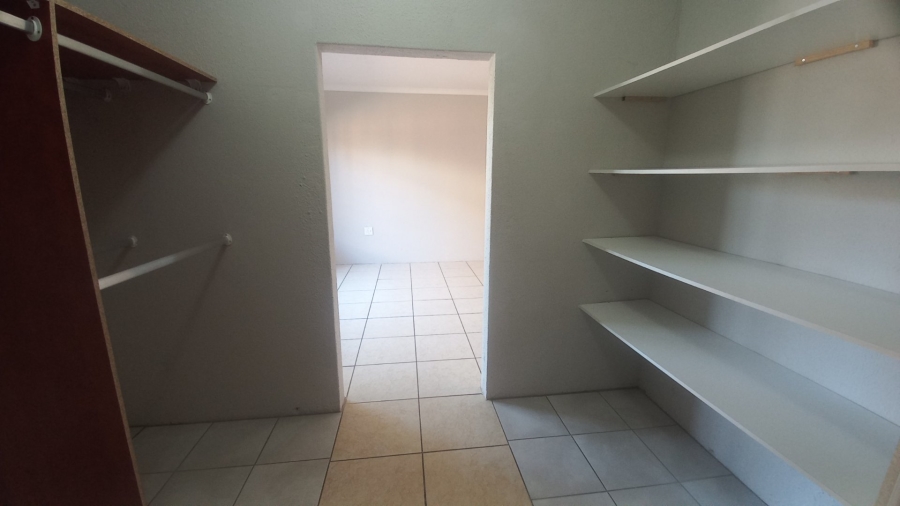 To Let 3 Bedroom Property for Rent in Moreleta Park Gauteng