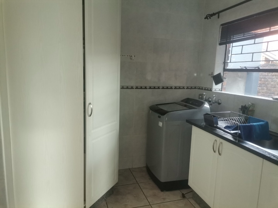 4 Bedroom Property for Sale in Sunward Park Gauteng