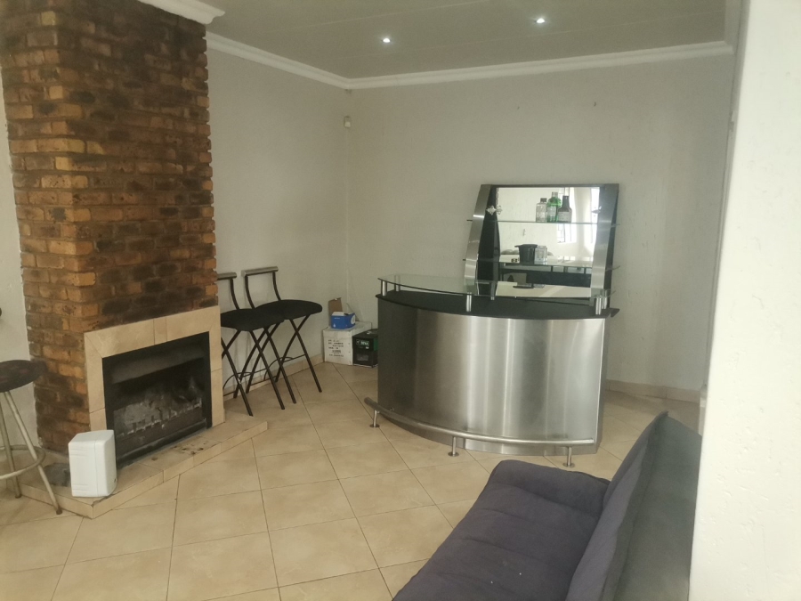 4 Bedroom Property for Sale in Sunward Park Gauteng