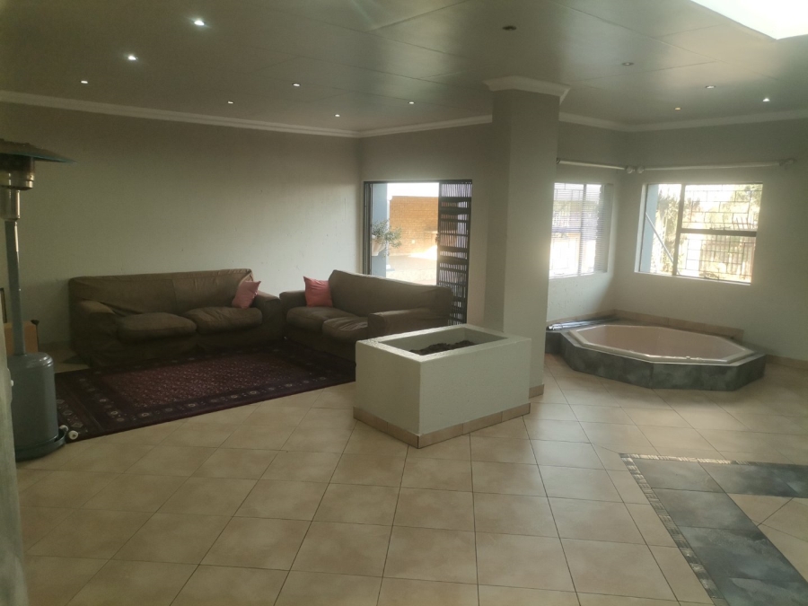 4 Bedroom Property for Sale in Sunward Park Gauteng