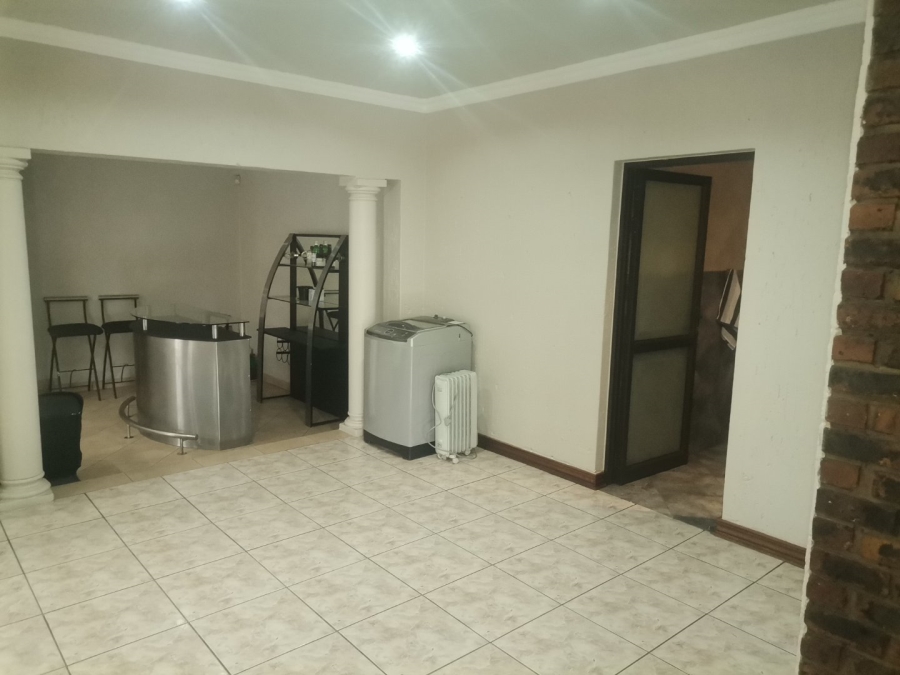 4 Bedroom Property for Sale in Sunward Park Gauteng