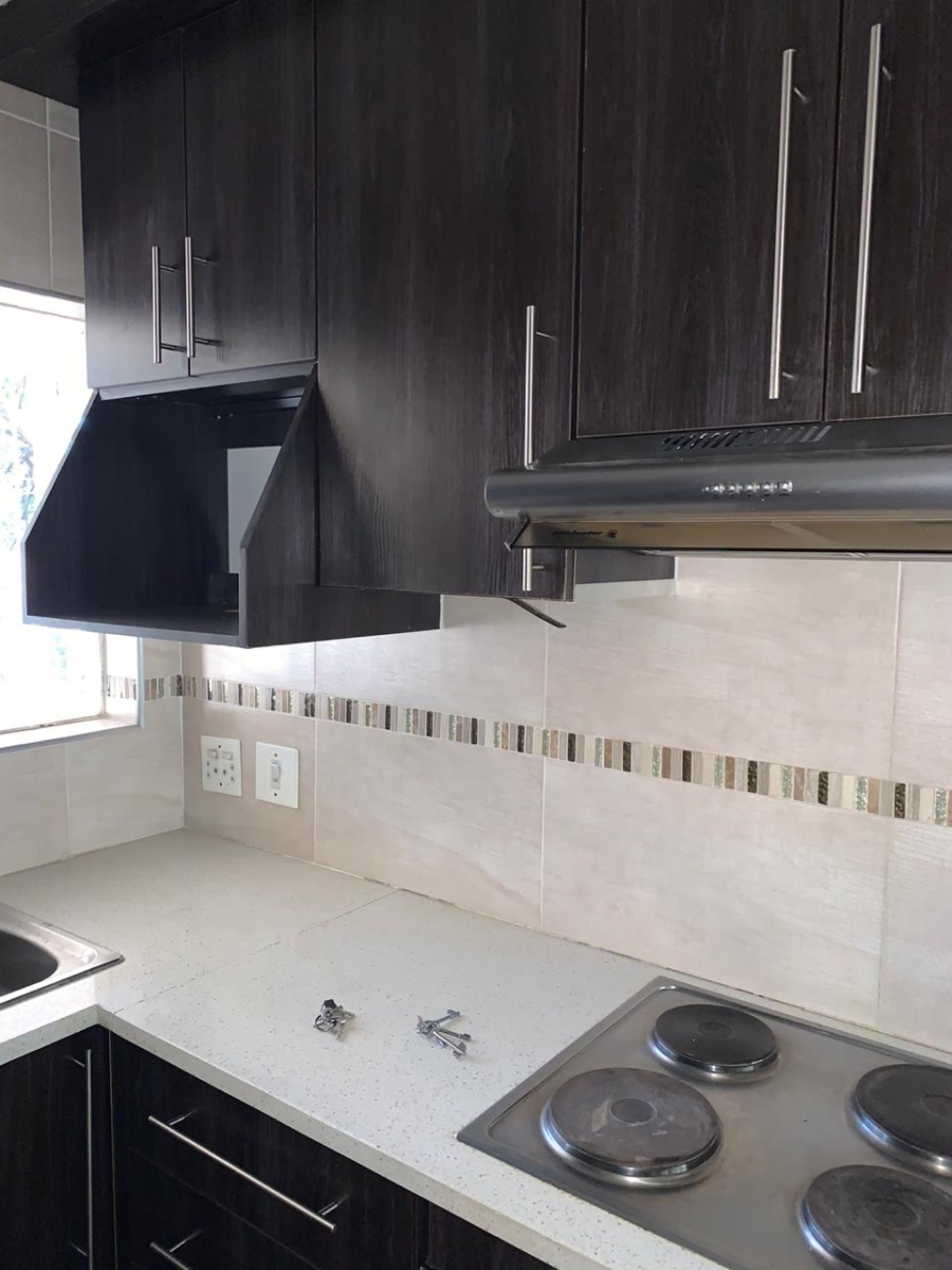 To Let 2 Bedroom Property for Rent in Northwold Gauteng