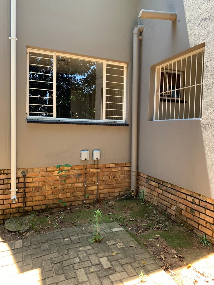 To Let 2 Bedroom Property for Rent in Northwold Gauteng