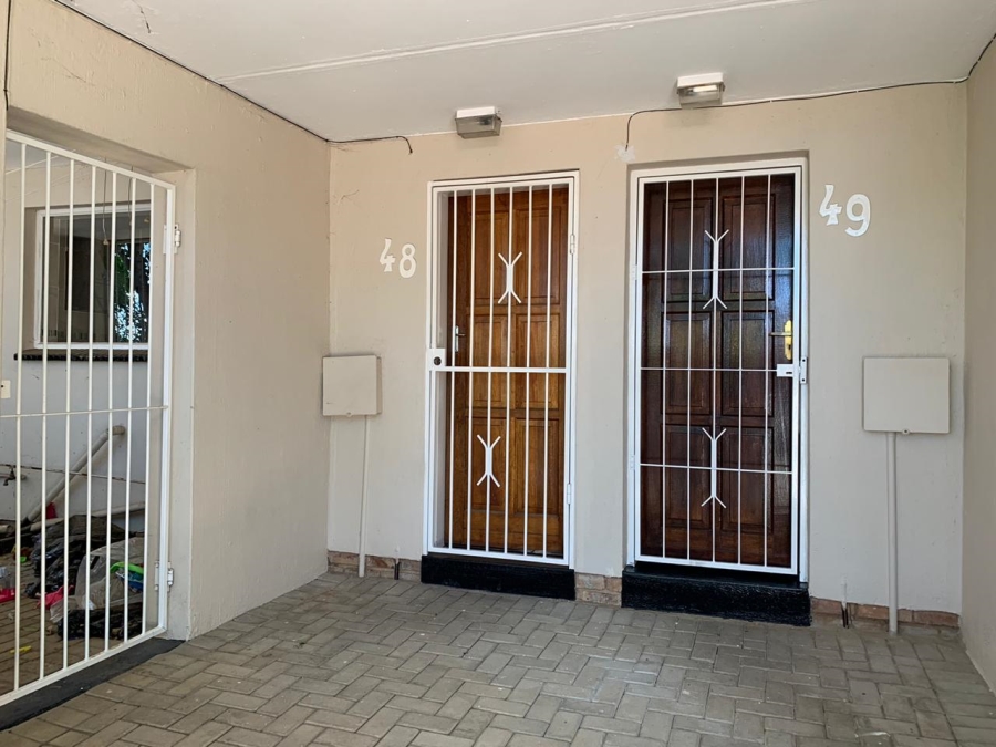 To Let 2 Bedroom Property for Rent in Northwold Gauteng