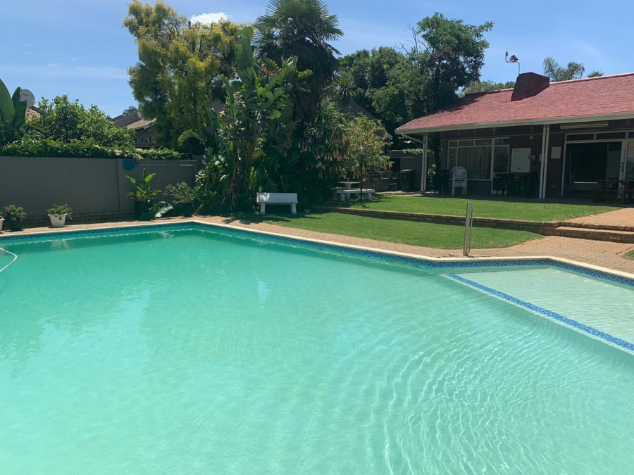 To Let 2 Bedroom Property for Rent in Northwold Gauteng