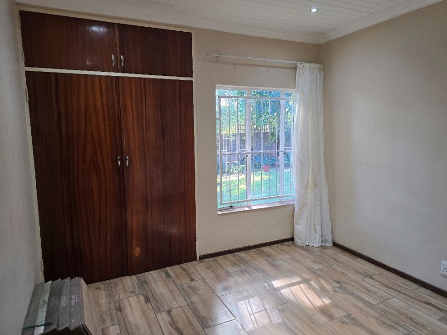 4 Bedroom Property for Sale in Sinoville Gauteng