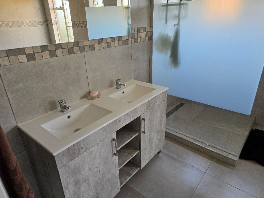 4 Bedroom Property for Sale in Sinoville Gauteng