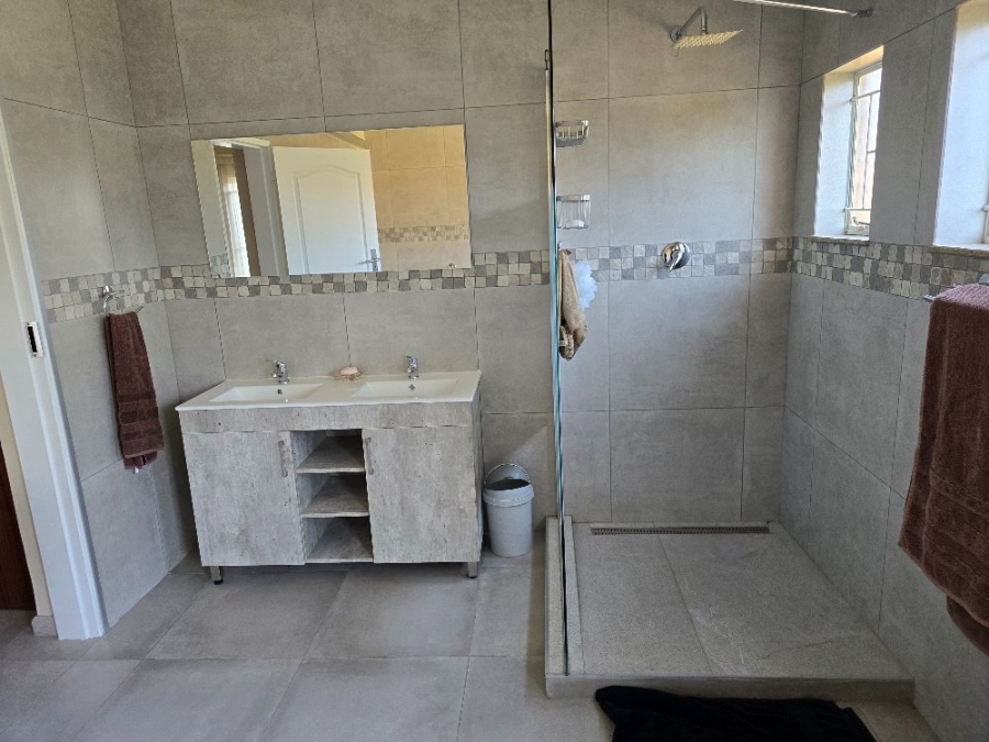 4 Bedroom Property for Sale in Sinoville Gauteng