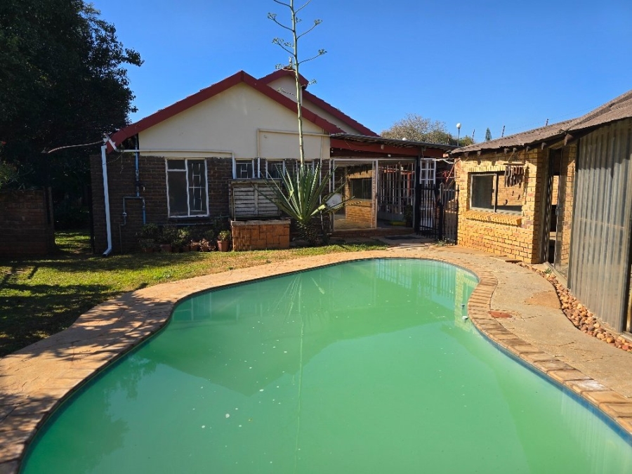 4 Bedroom Property for Sale in Sinoville Gauteng