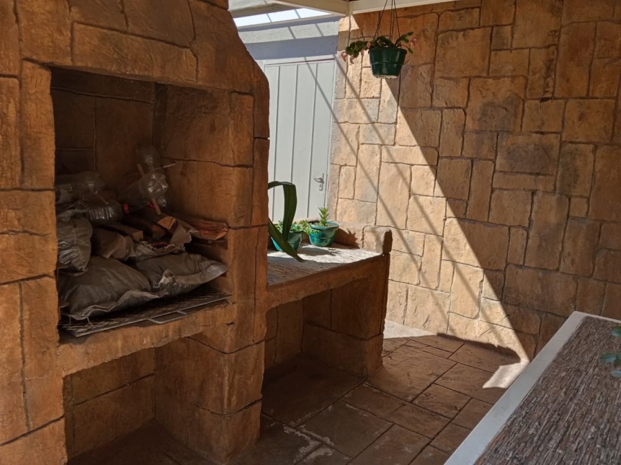 3 Bedroom Property for Sale in Homelake Gauteng