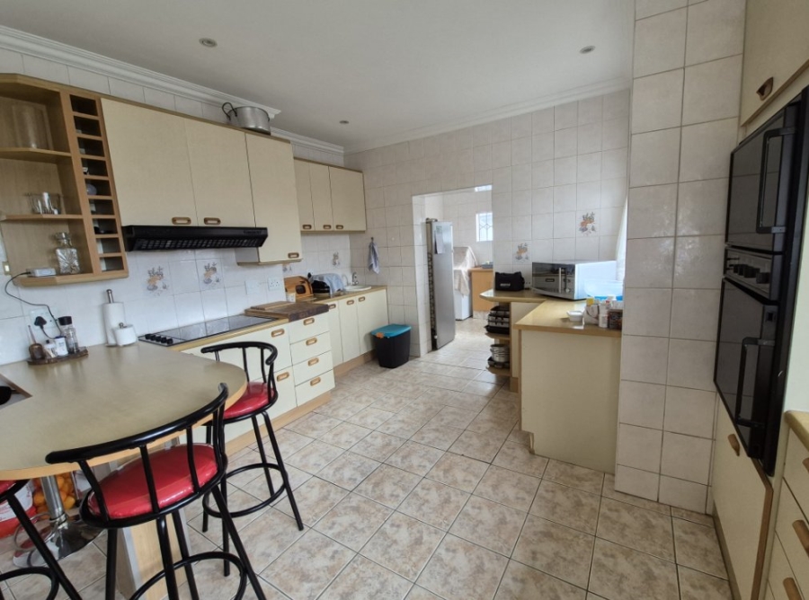 4 Bedroom Property for Sale in Sunnyridge Gauteng