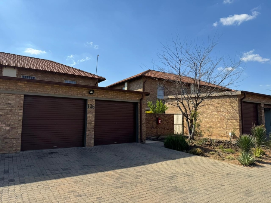 3 Bedroom Property for Sale in Annlin Gauteng