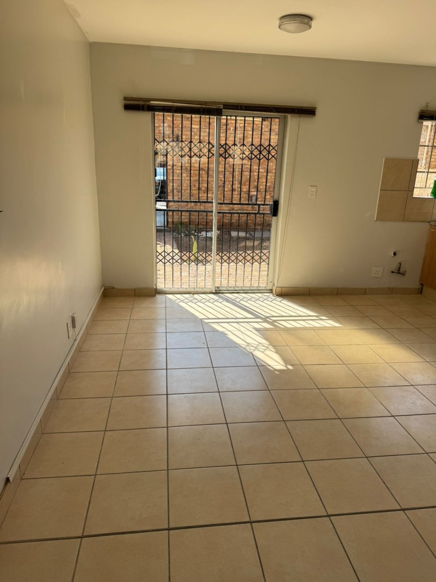 3 Bedroom Property for Sale in Annlin Gauteng