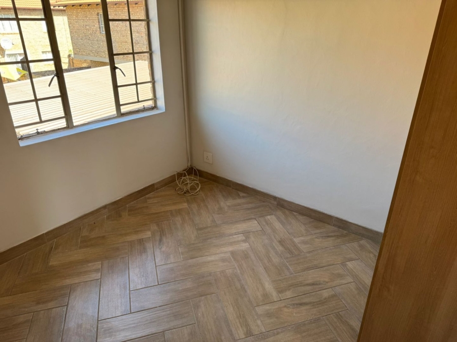 3 Bedroom Property for Sale in Annlin Gauteng
