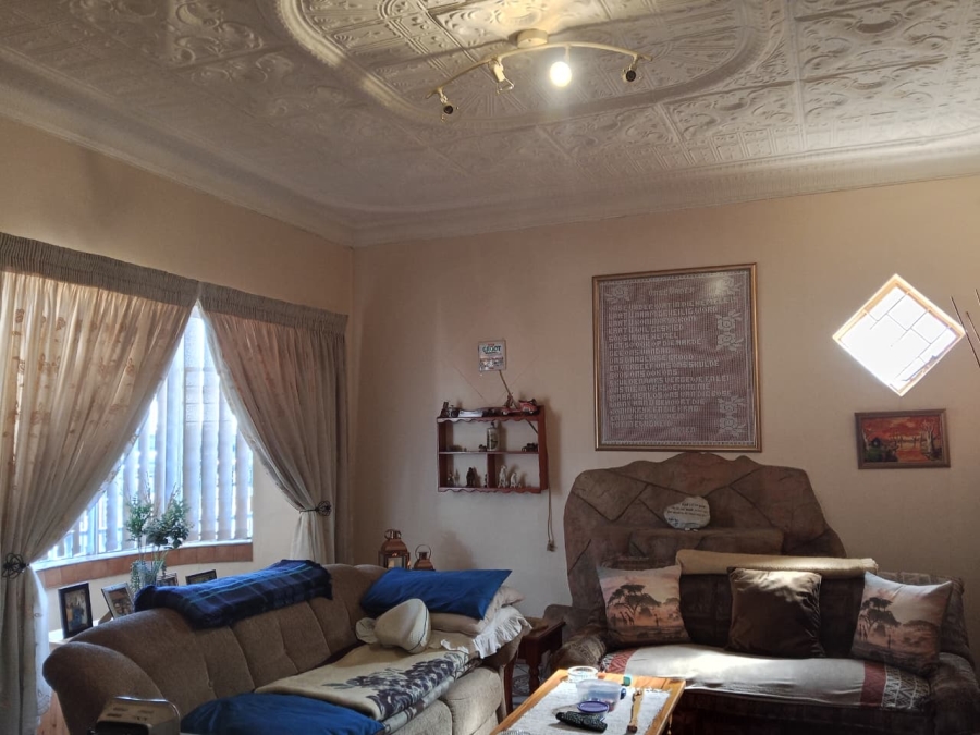  Bedroom Property for Sale in Homelake Gauteng