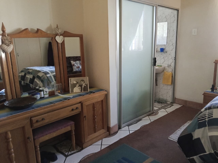  Bedroom Property for Sale in Homelake Gauteng