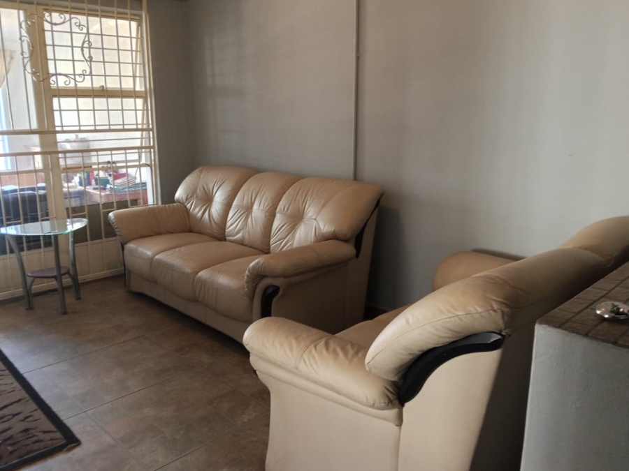  Bedroom Property for Sale in Homelake Gauteng