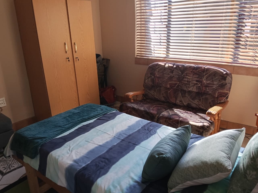  Bedroom Property for Sale in Homelake Gauteng
