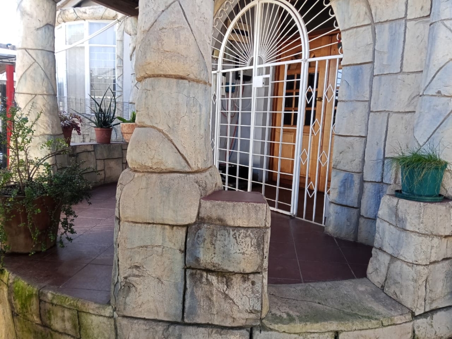  Bedroom Property for Sale in Homelake Gauteng