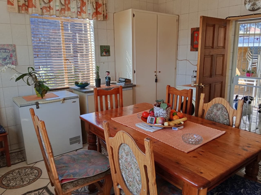  Bedroom Property for Sale in Homelake Gauteng