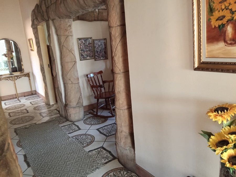  Bedroom Property for Sale in Homelake Gauteng