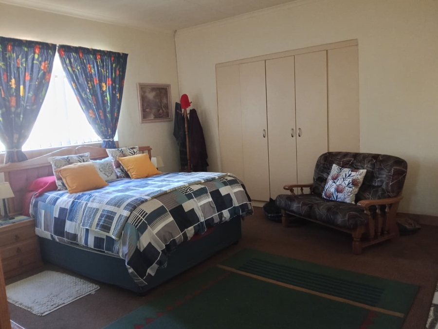  Bedroom Property for Sale in Homelake Gauteng
