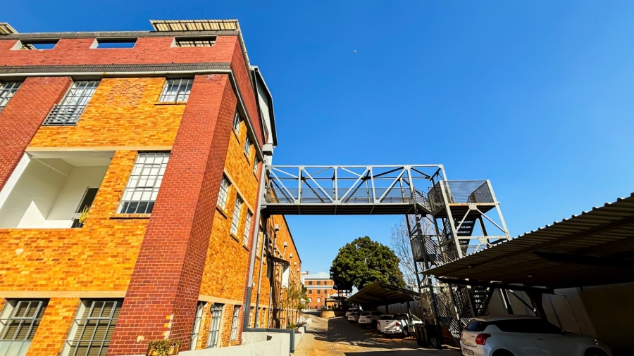 4 Bedroom Property for Sale in Braamfontein Werf Gauteng