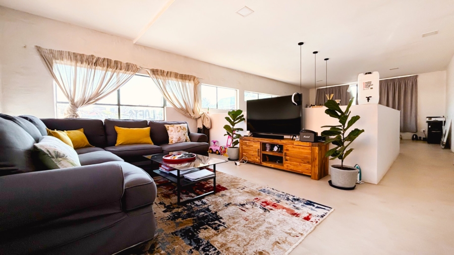 4 Bedroom Property for Sale in Braamfontein Werf Gauteng